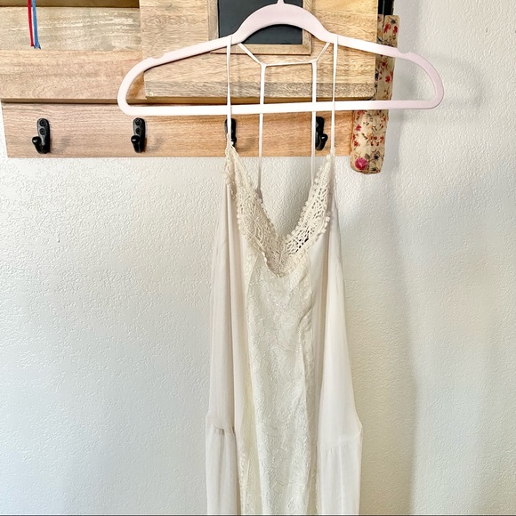 ASTR white lace and crochet maxi dress - Picture 3 of 8